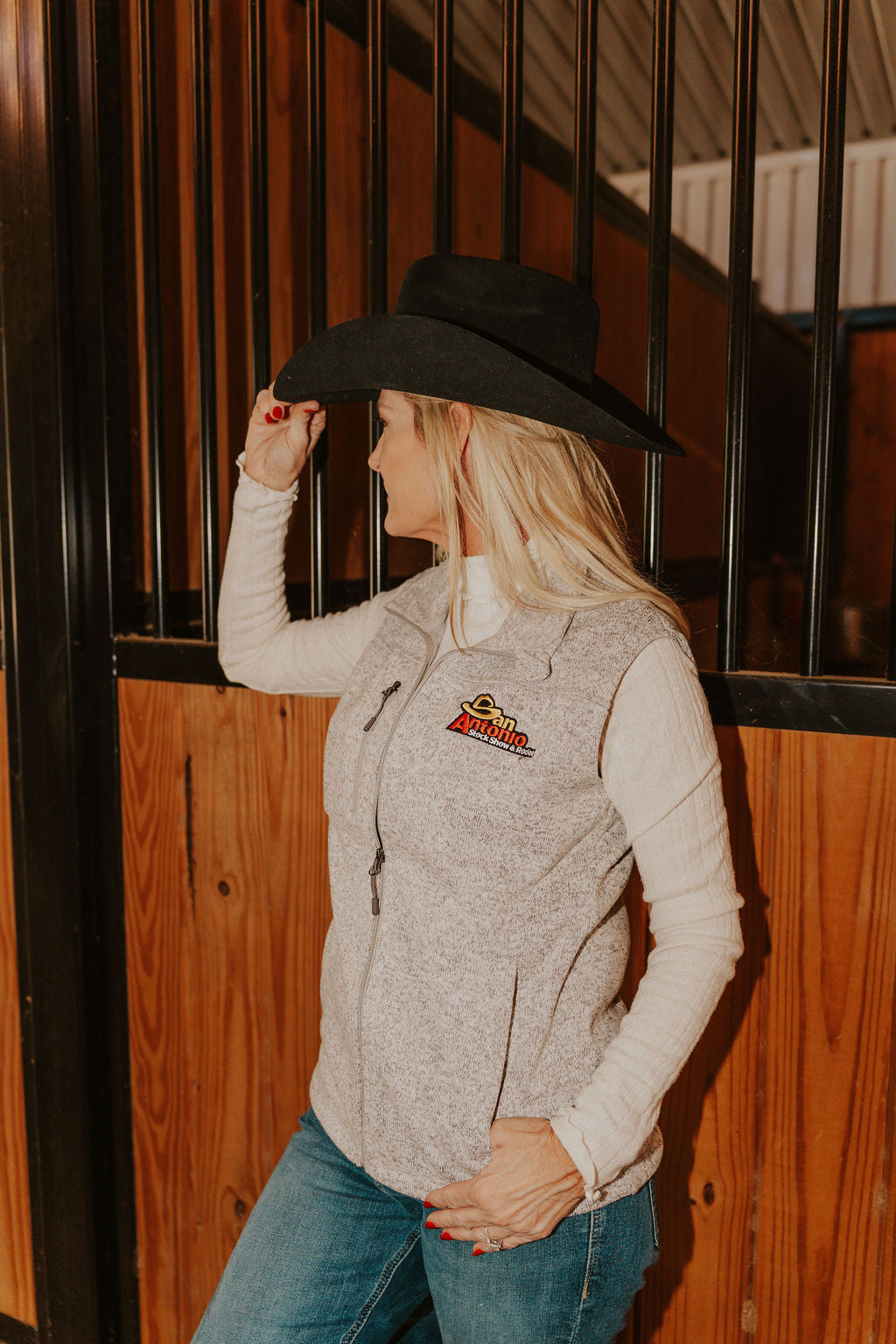 WOMENS ASHTON VEST