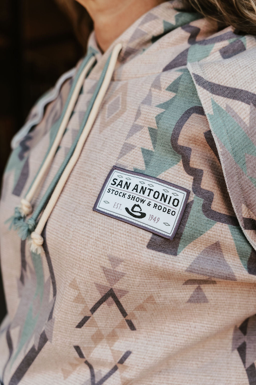 LADIES TAUPE AZTEC HOOEY HOODIE