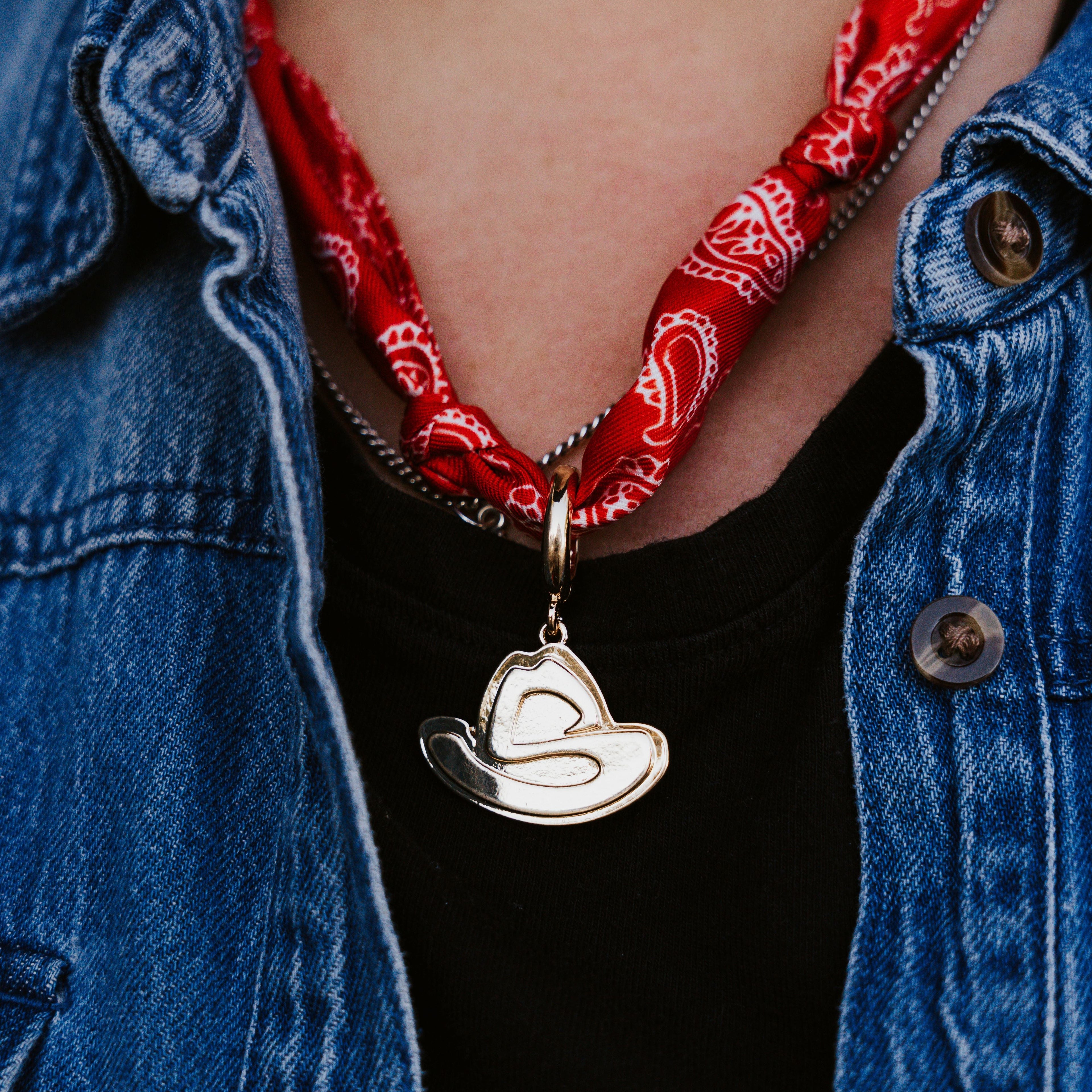SA RODEO BANDANA SCARF NECKLACE