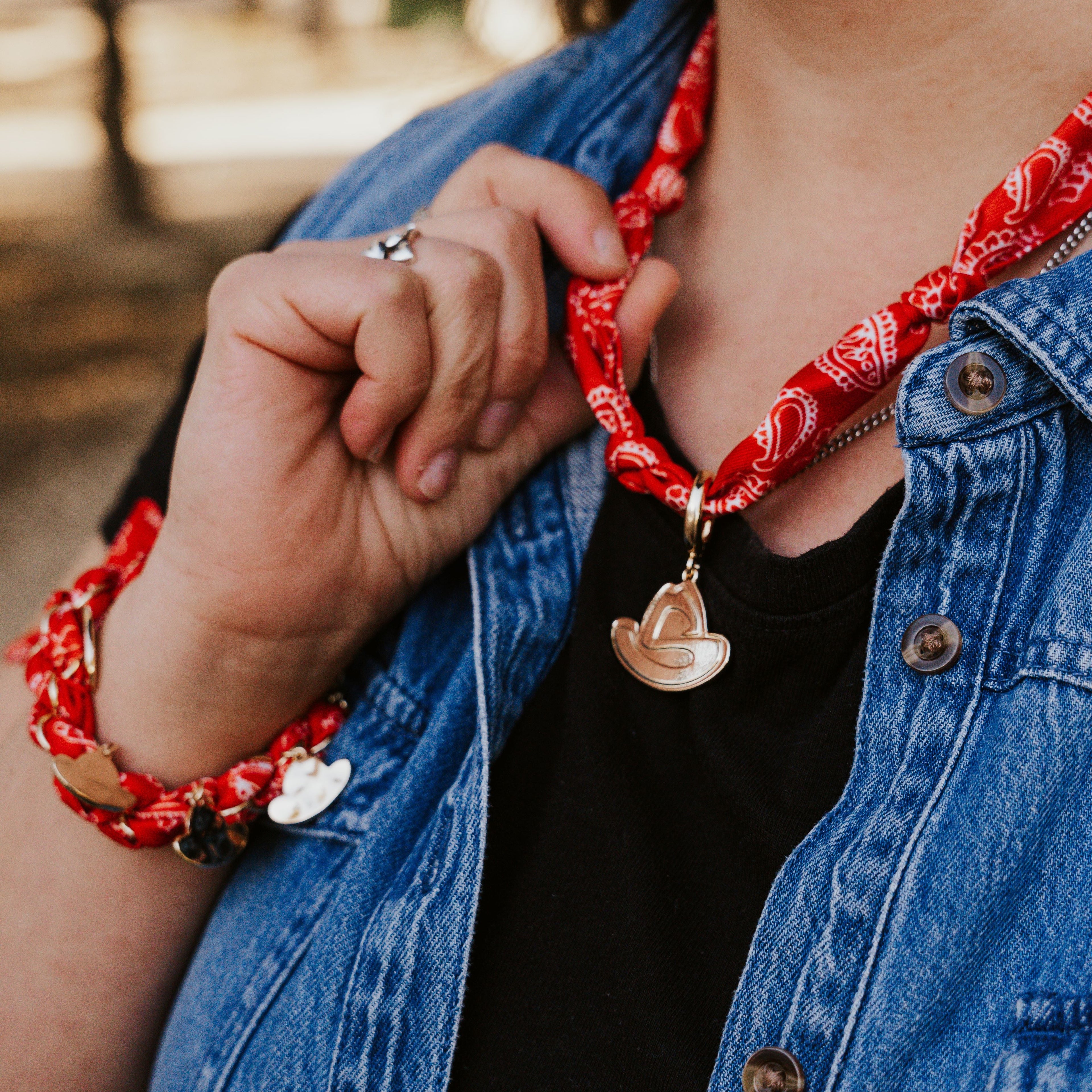 SA RODEO BANDANA SCARF NECKLACE