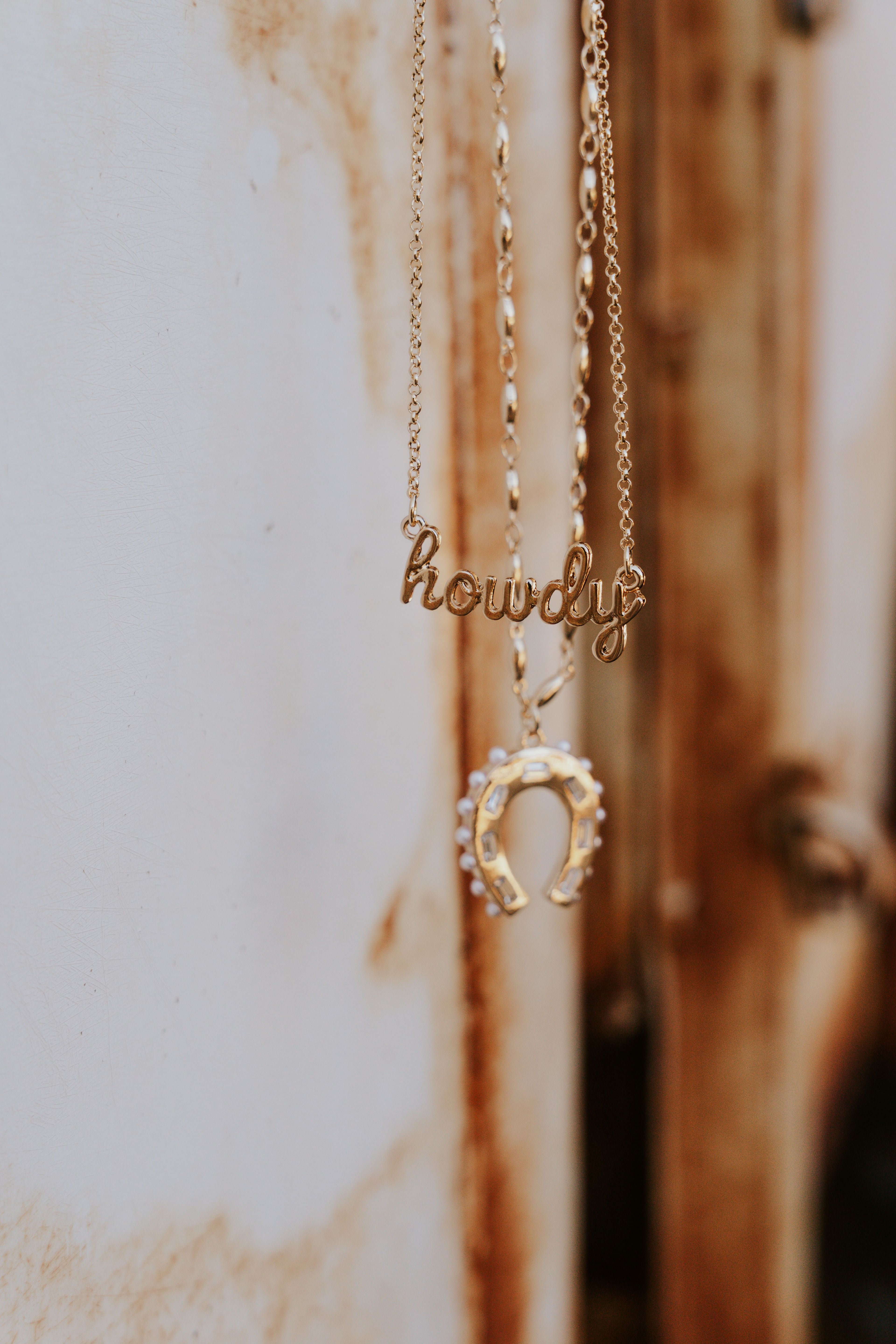 RIHINSTONE HORSESHOE NECKLACE