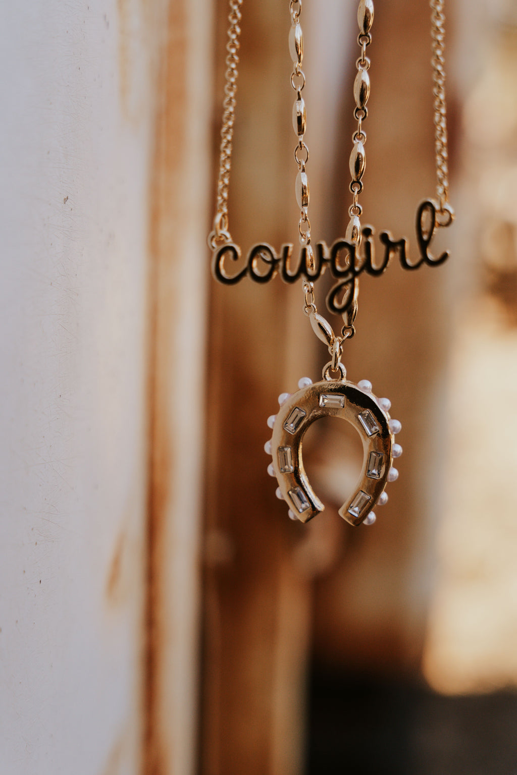 RIHINSTONE HORSESHOE NECKLACE
