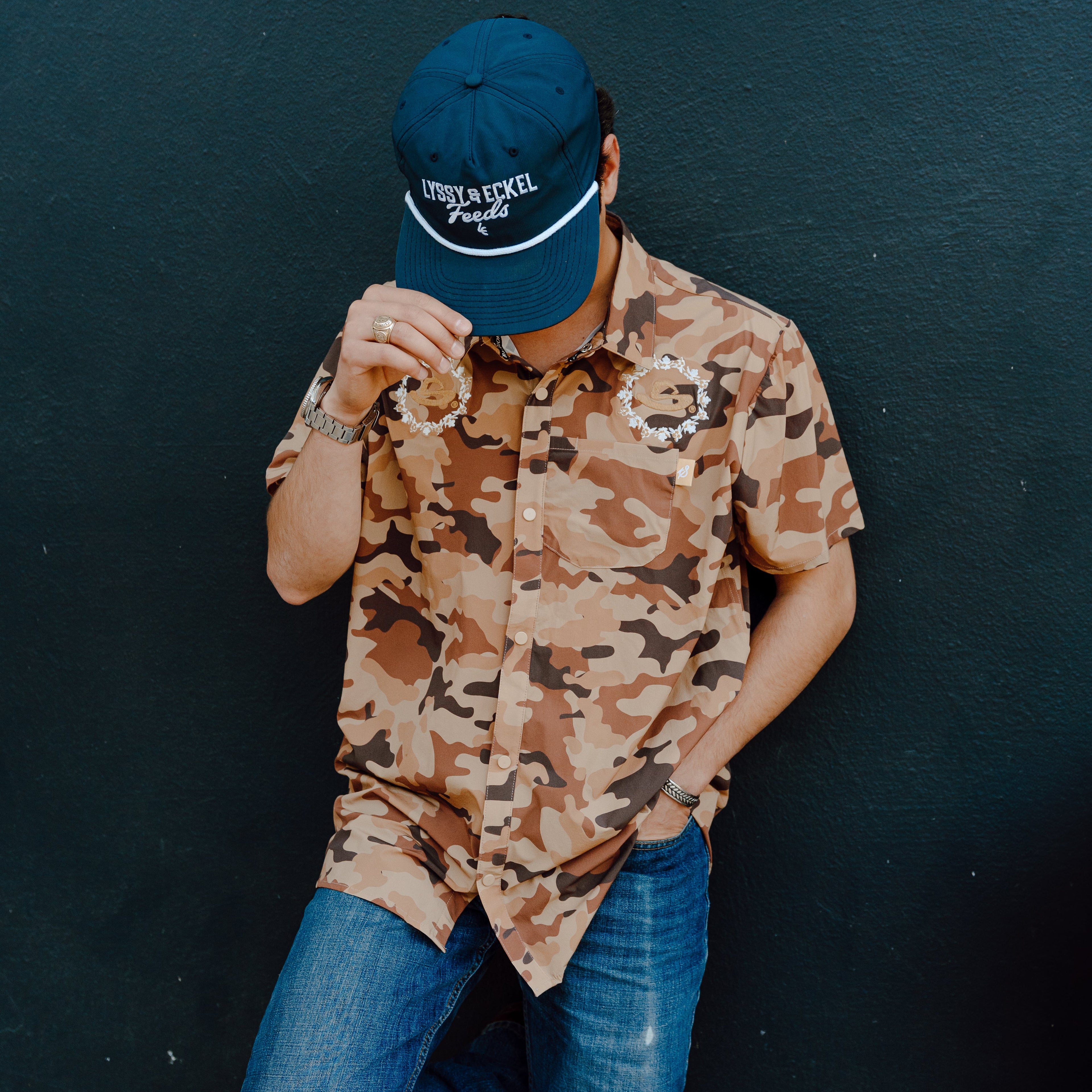 THE EXPEDITION BUTTON DOWN STAUNCH