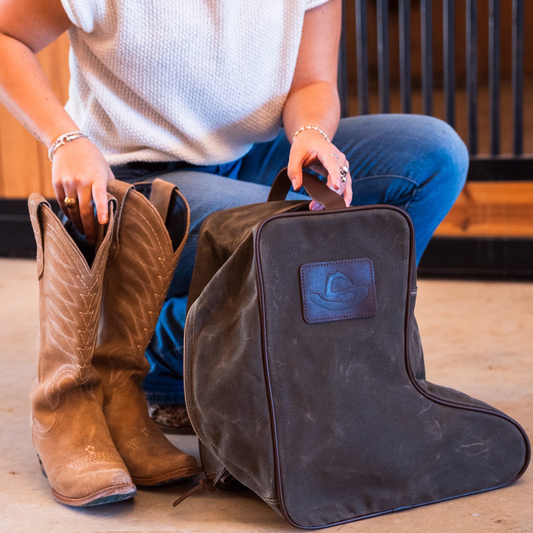 WAXED CANVAS BOOT BAG