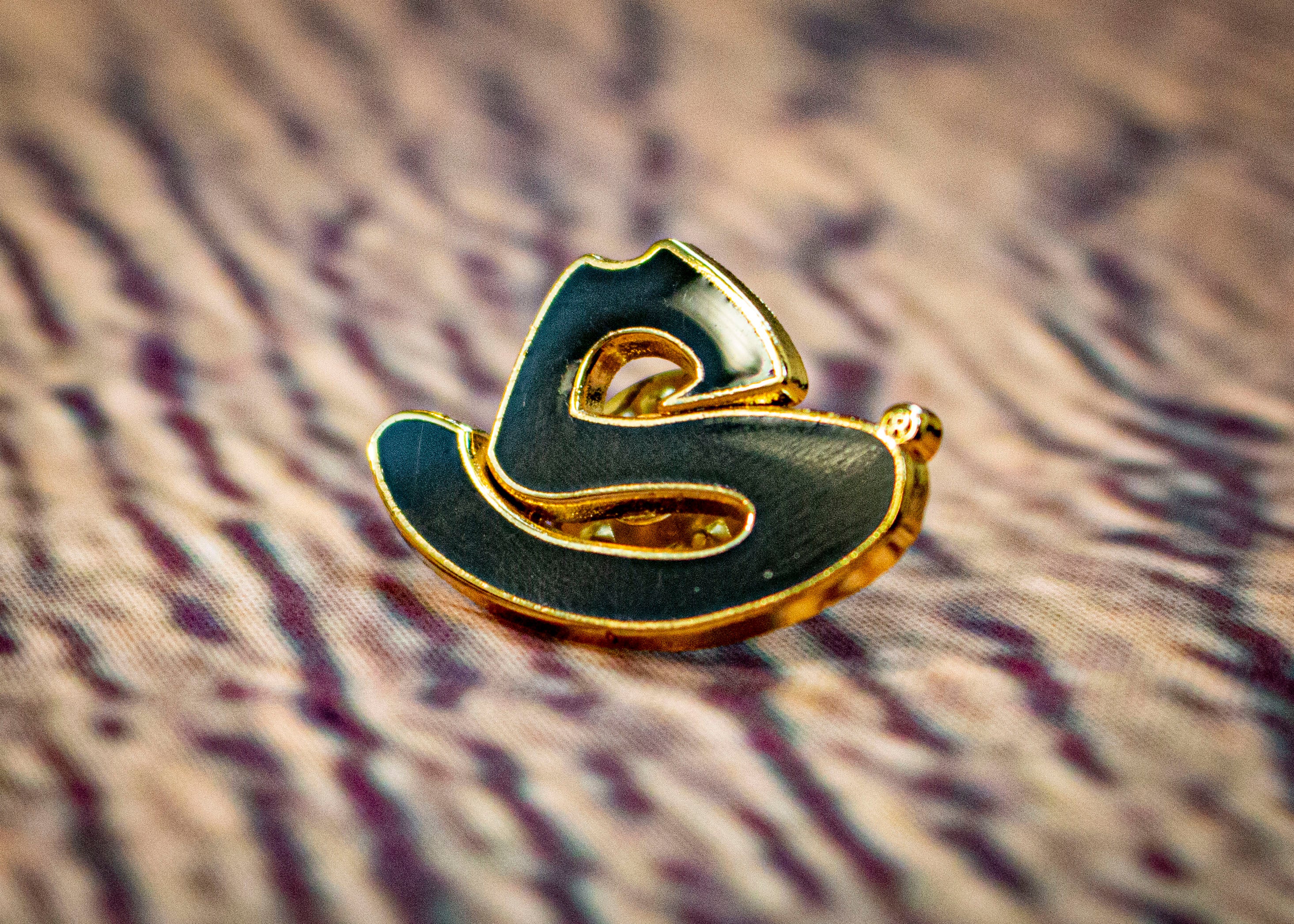 HAT PIN